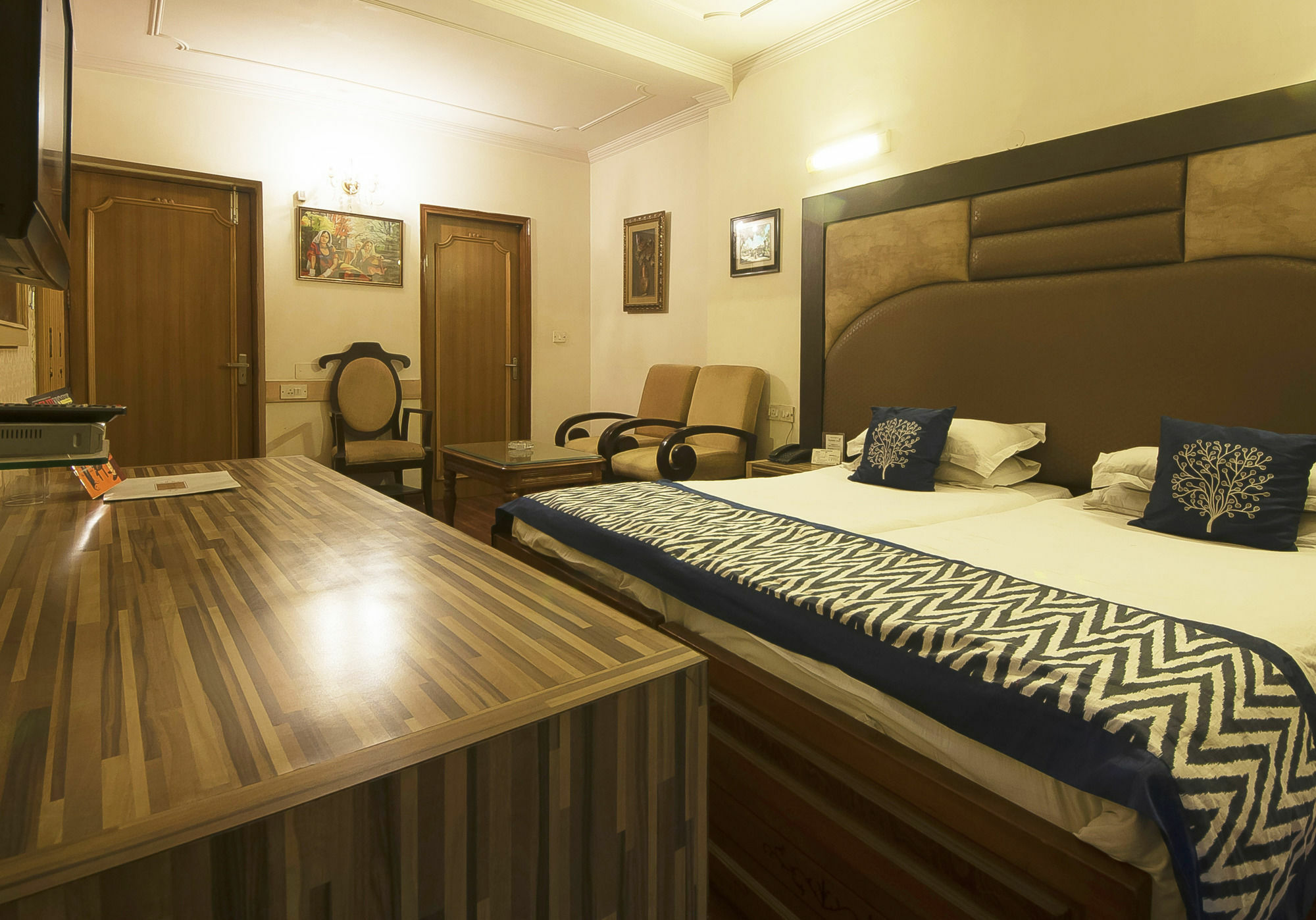 Golden Leaf Hotel Neu-Delhi Exterior foto