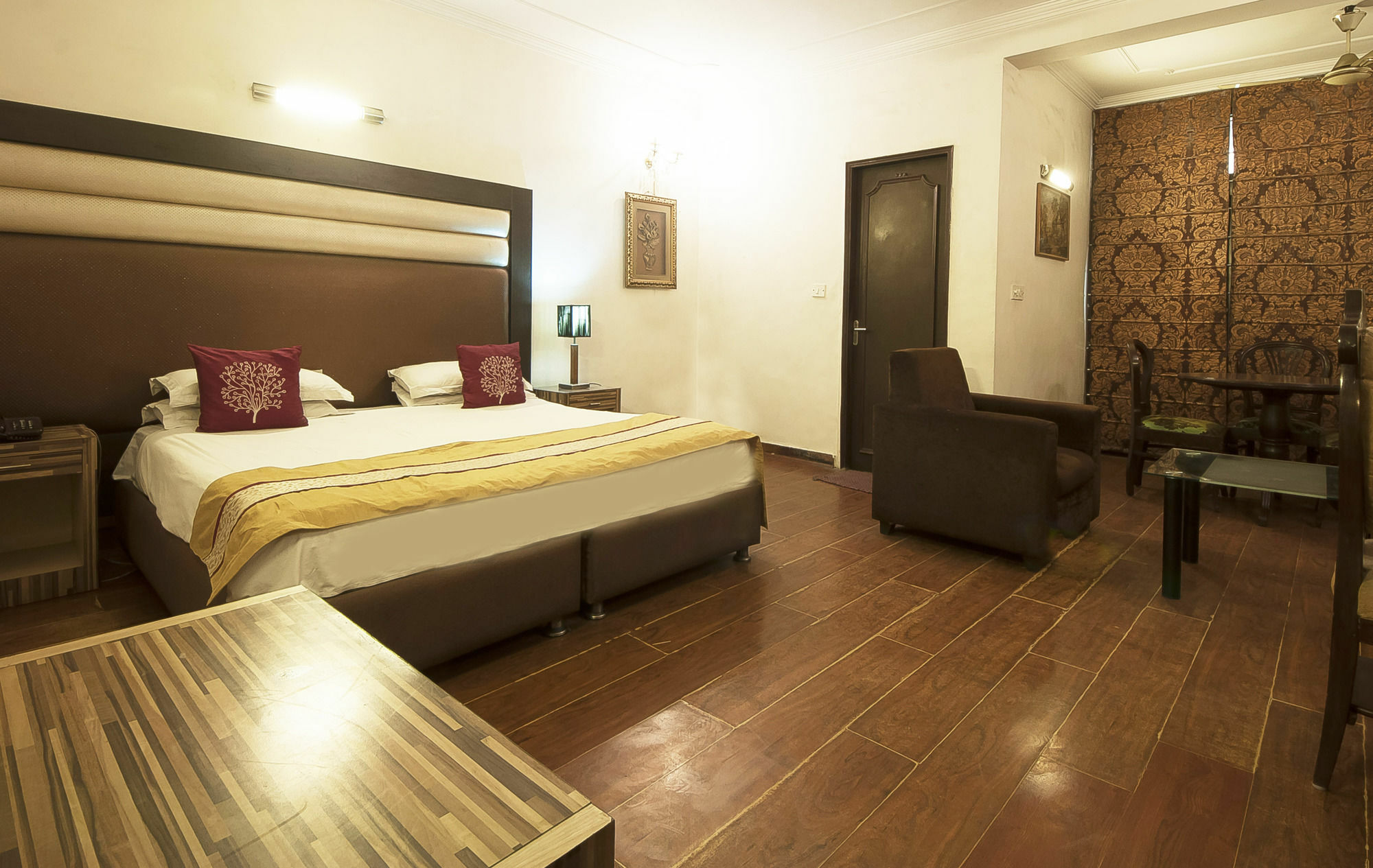 Golden Leaf Hotel Neu-Delhi Exterior foto